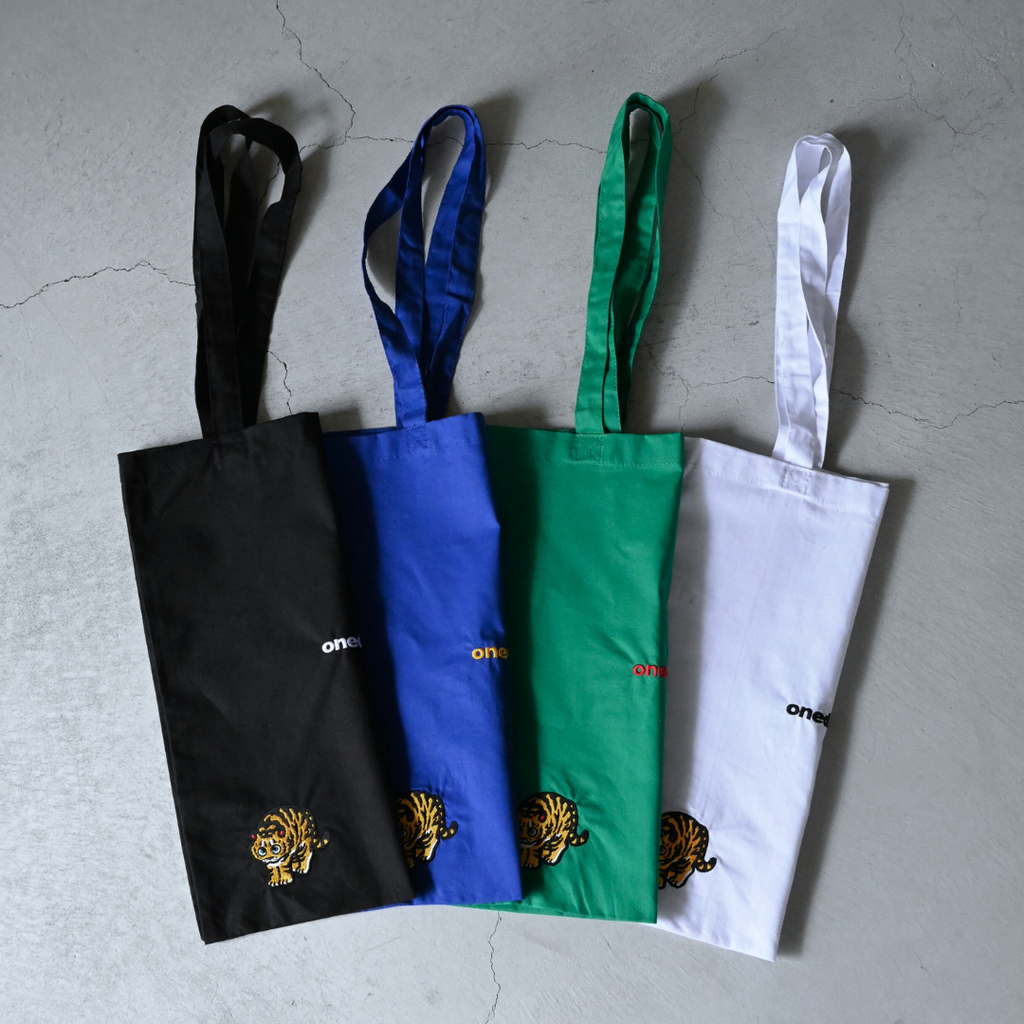 One Drop - Tomowaka "Tiger Cat" Embroidered Tote Bag - 4 Colors