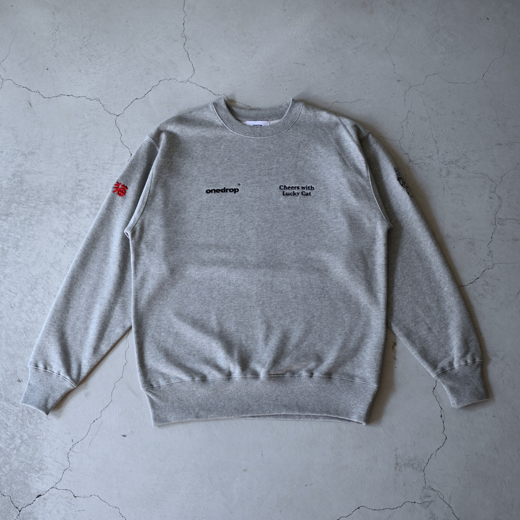 One Drop - Tomowaka "The Cat that Brings Luck and Sake" Embroidered Crewneck Sweatshirt - 2 Colors