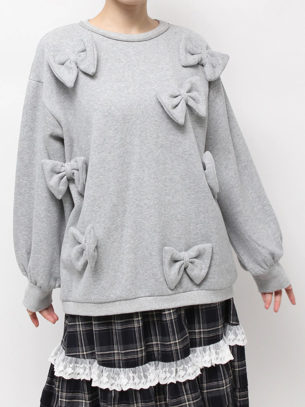 merry jenny｜Pom-pom ribbon sweatshirt