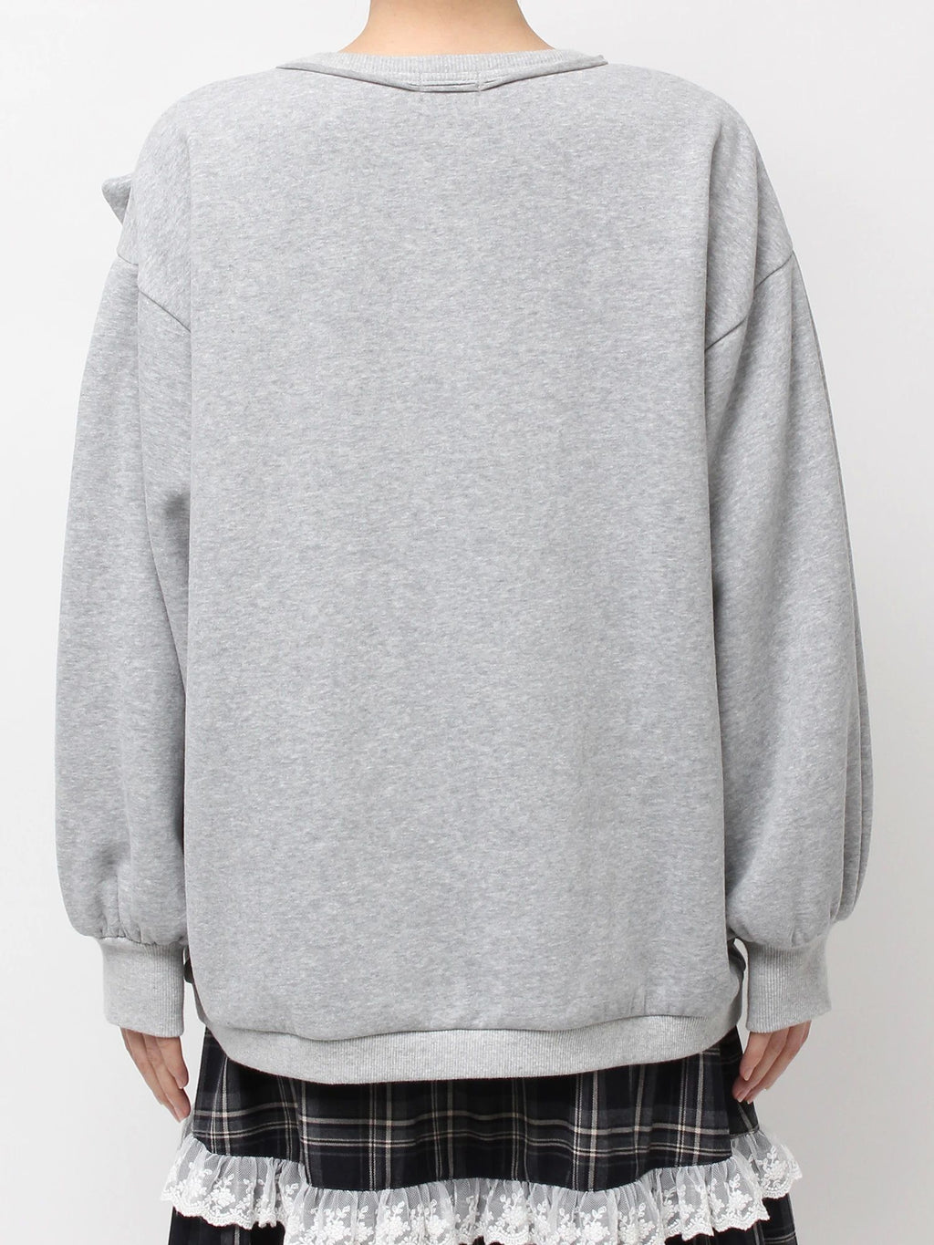 merry jenny｜Pom-pom ribbon sweatshirt