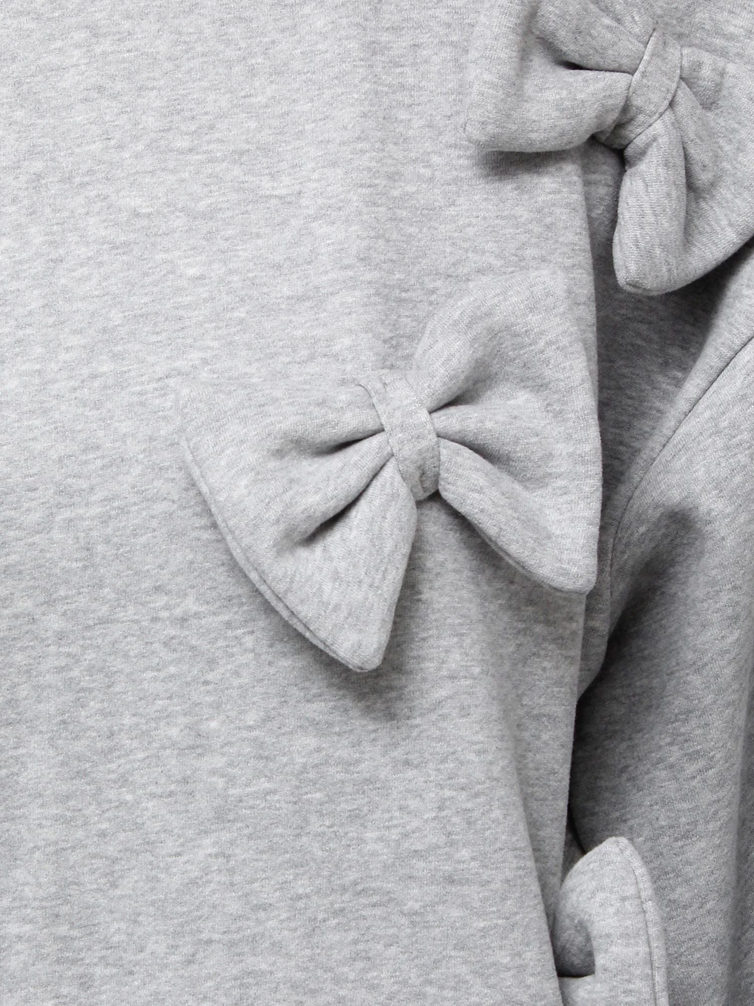 merry jenny｜Pom-pom ribbon sweatshirt