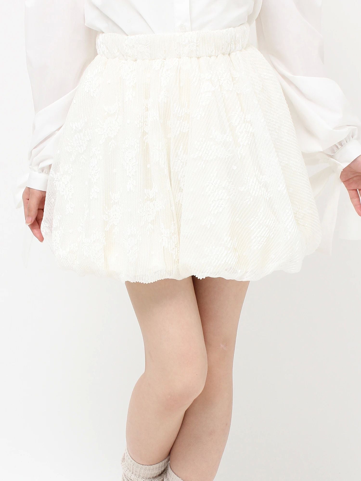 merry jenny｜Lace Balloon Mini Skirt