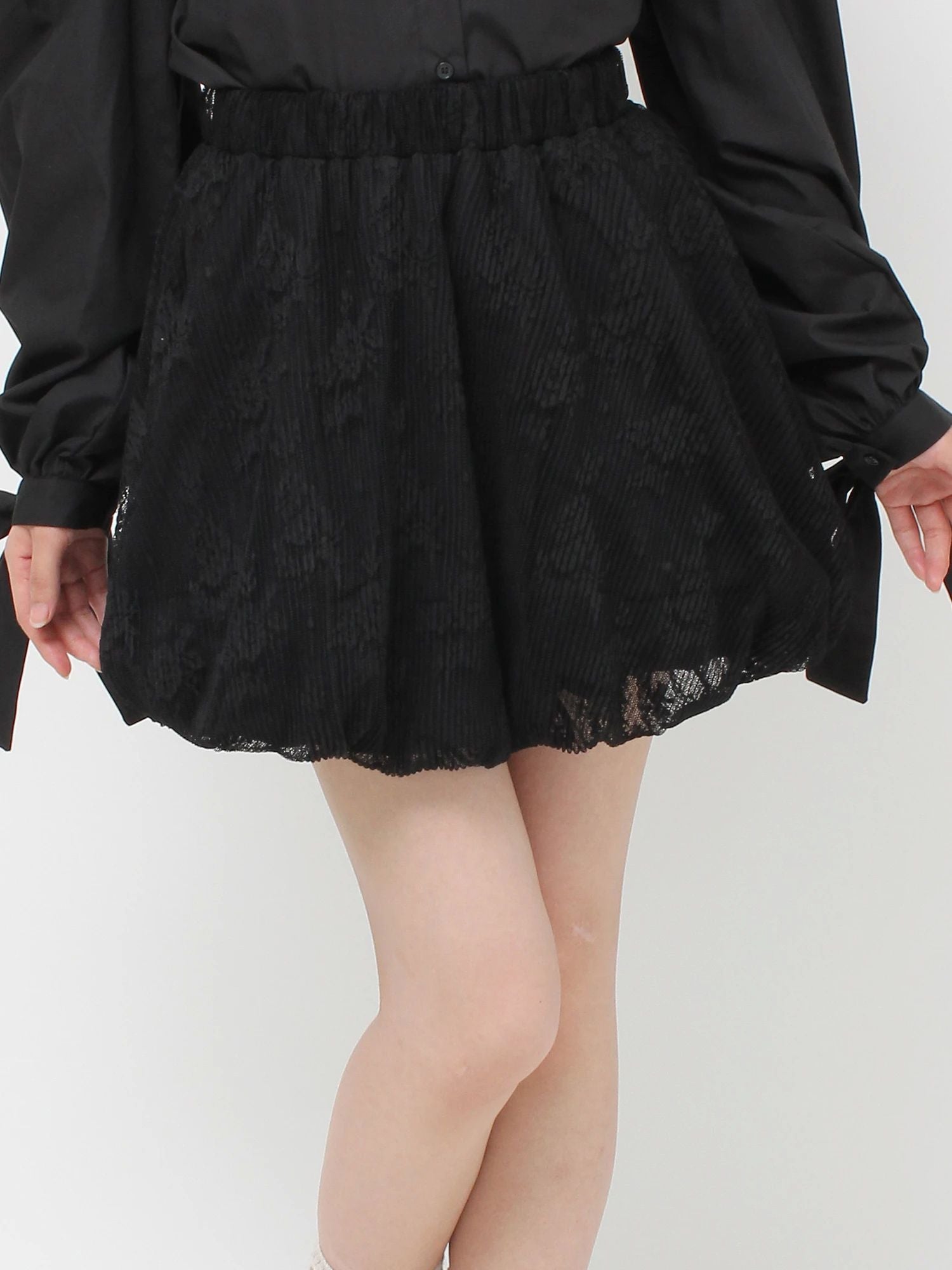 merry jenny｜Lace Balloon Mini Skirt