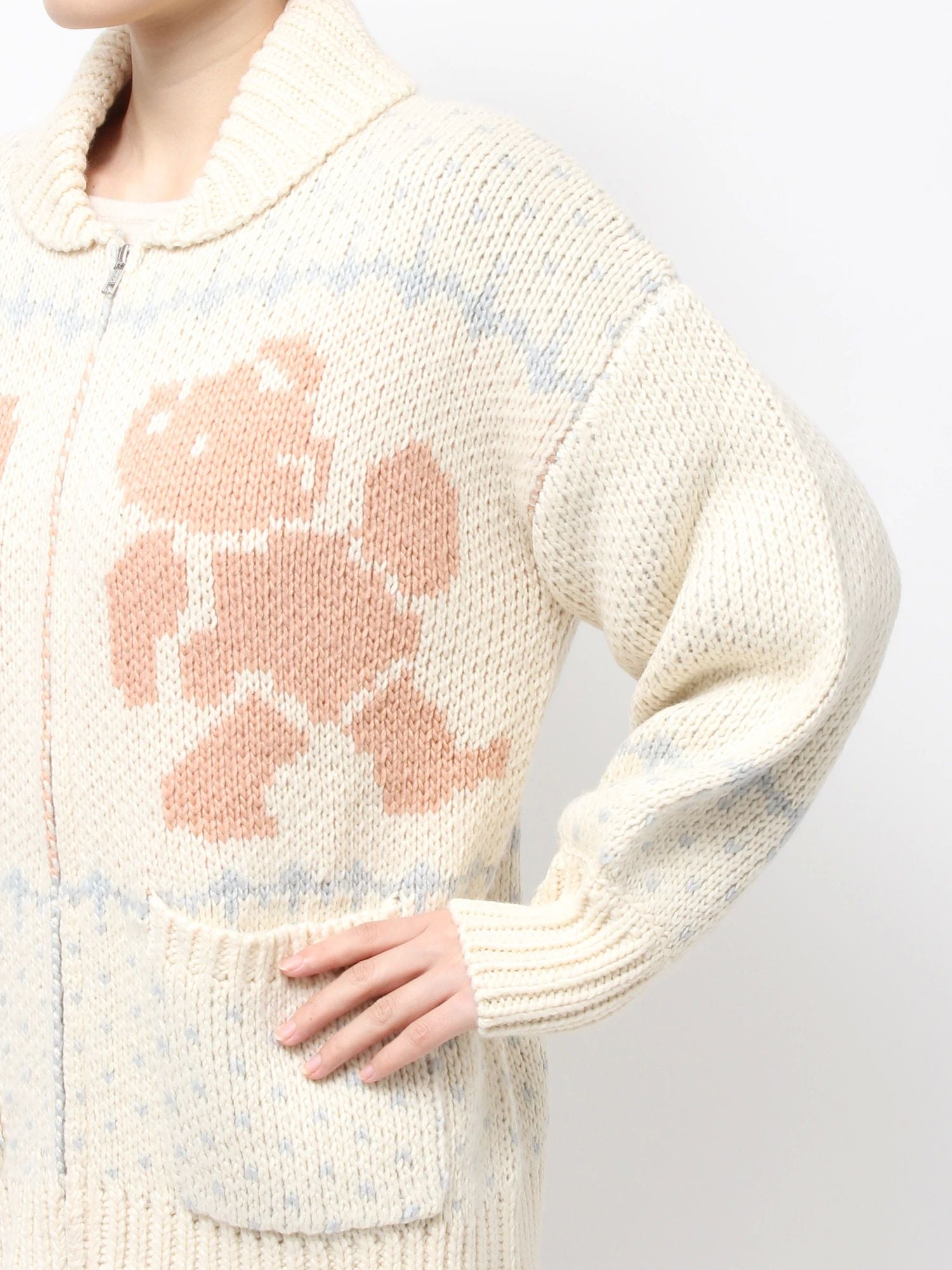 merry jenny｜Bear Cowichan Knit
