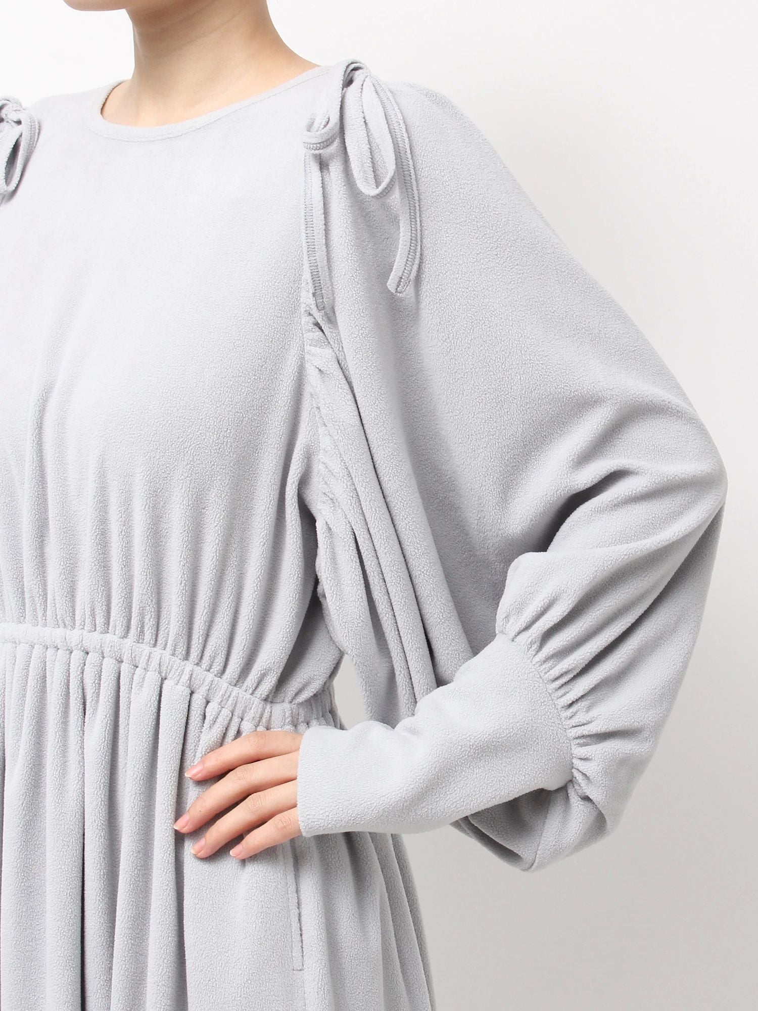 merry jenny｜Gathered fleece dress
