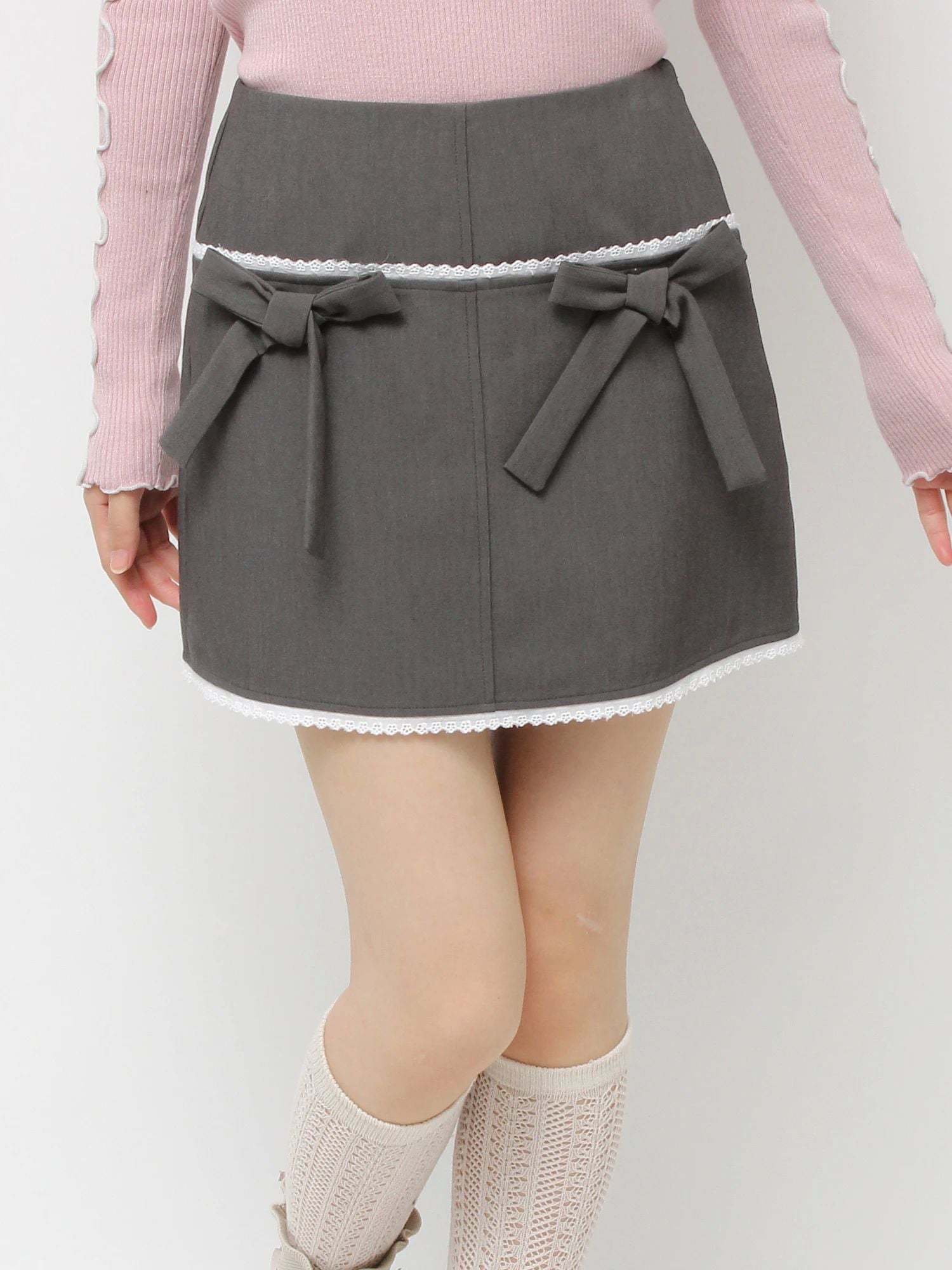 merry jenny｜Ribbon lace mini skirt