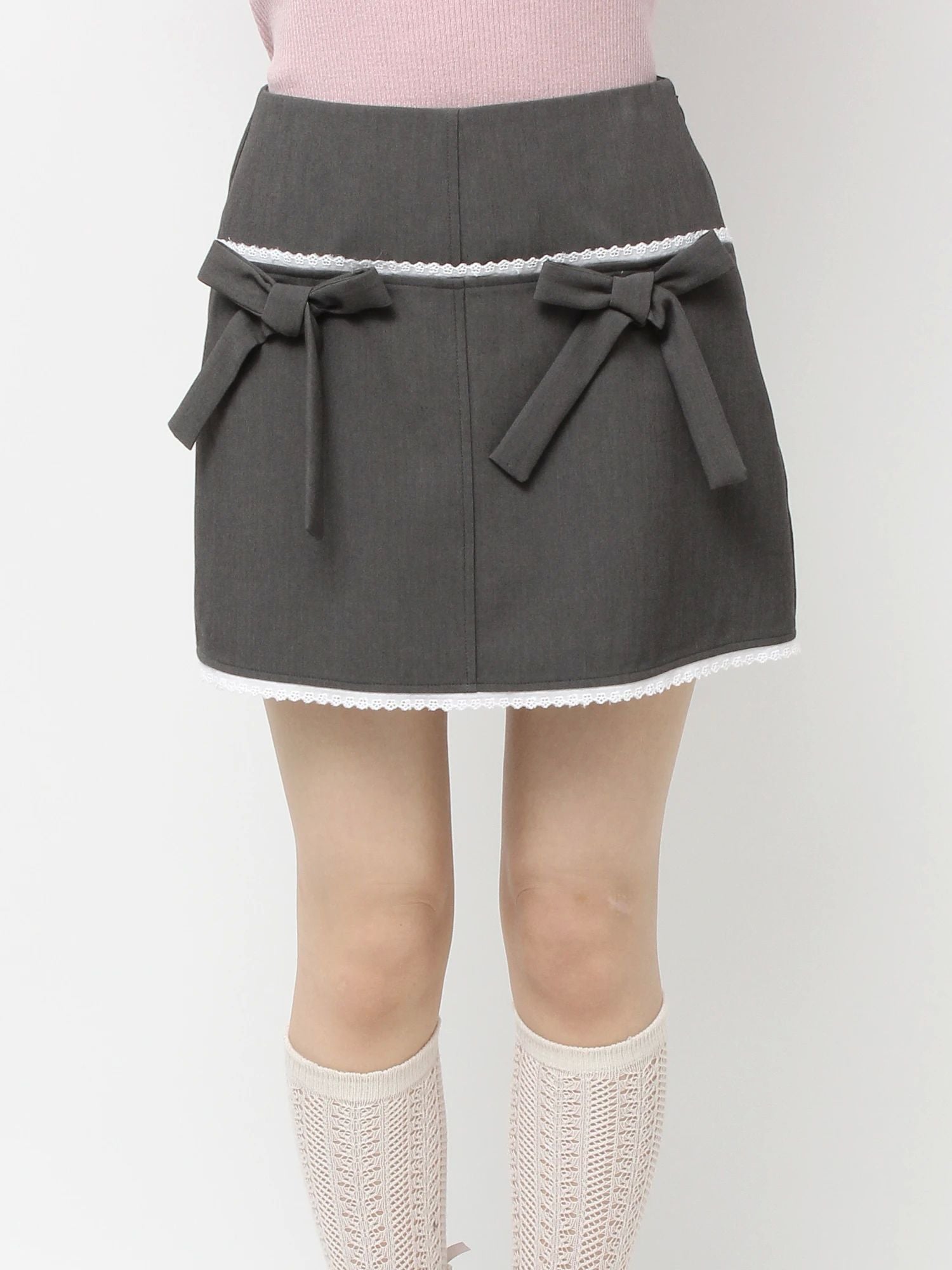 merry jenny｜Ribbon lace mini skirt