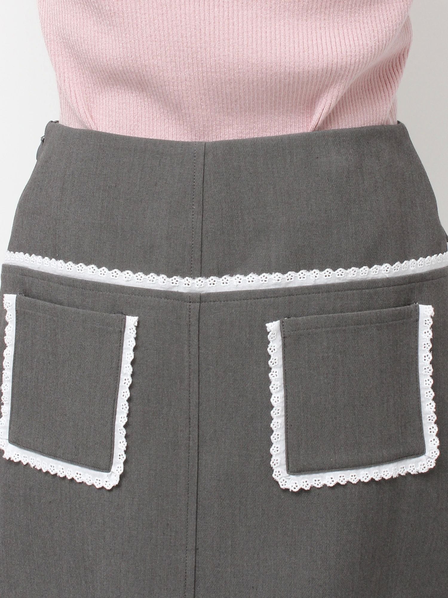 merry jenny｜Ribbon lace mini skirt
