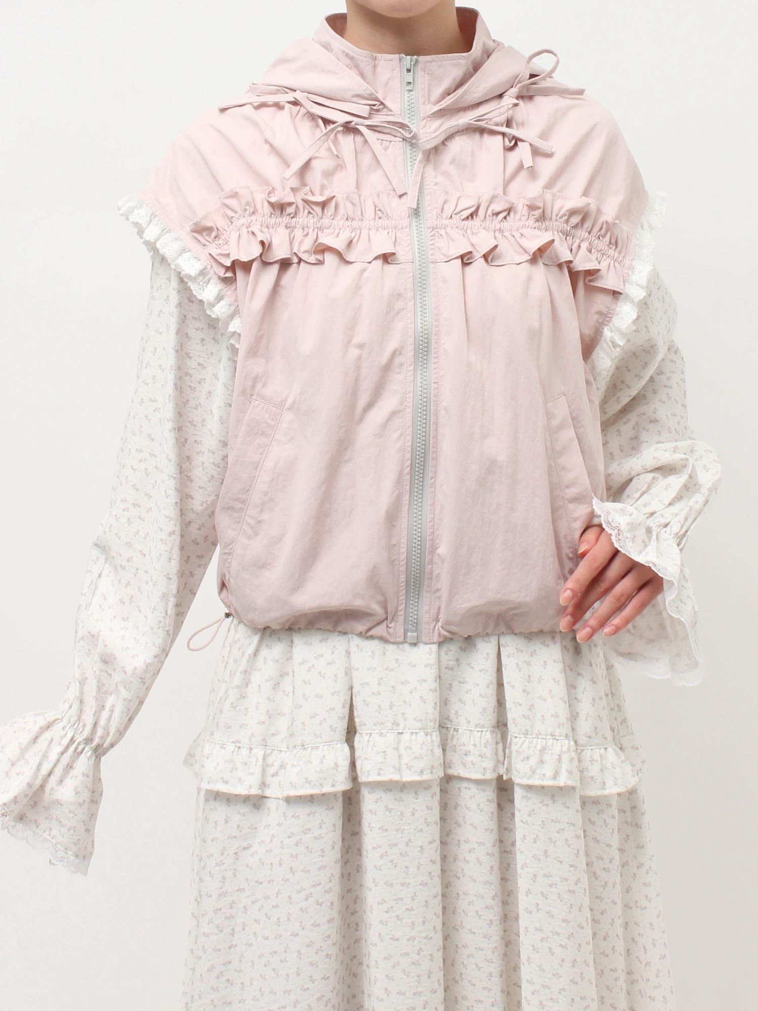 merry jenny｜Frill Nylon Jacket