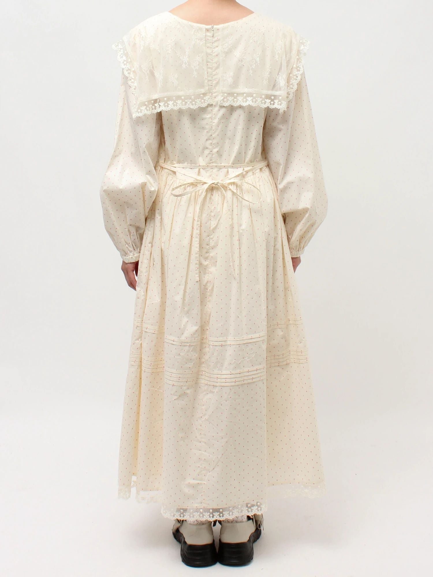 merry jenny｜Airy Lace Collar Dress