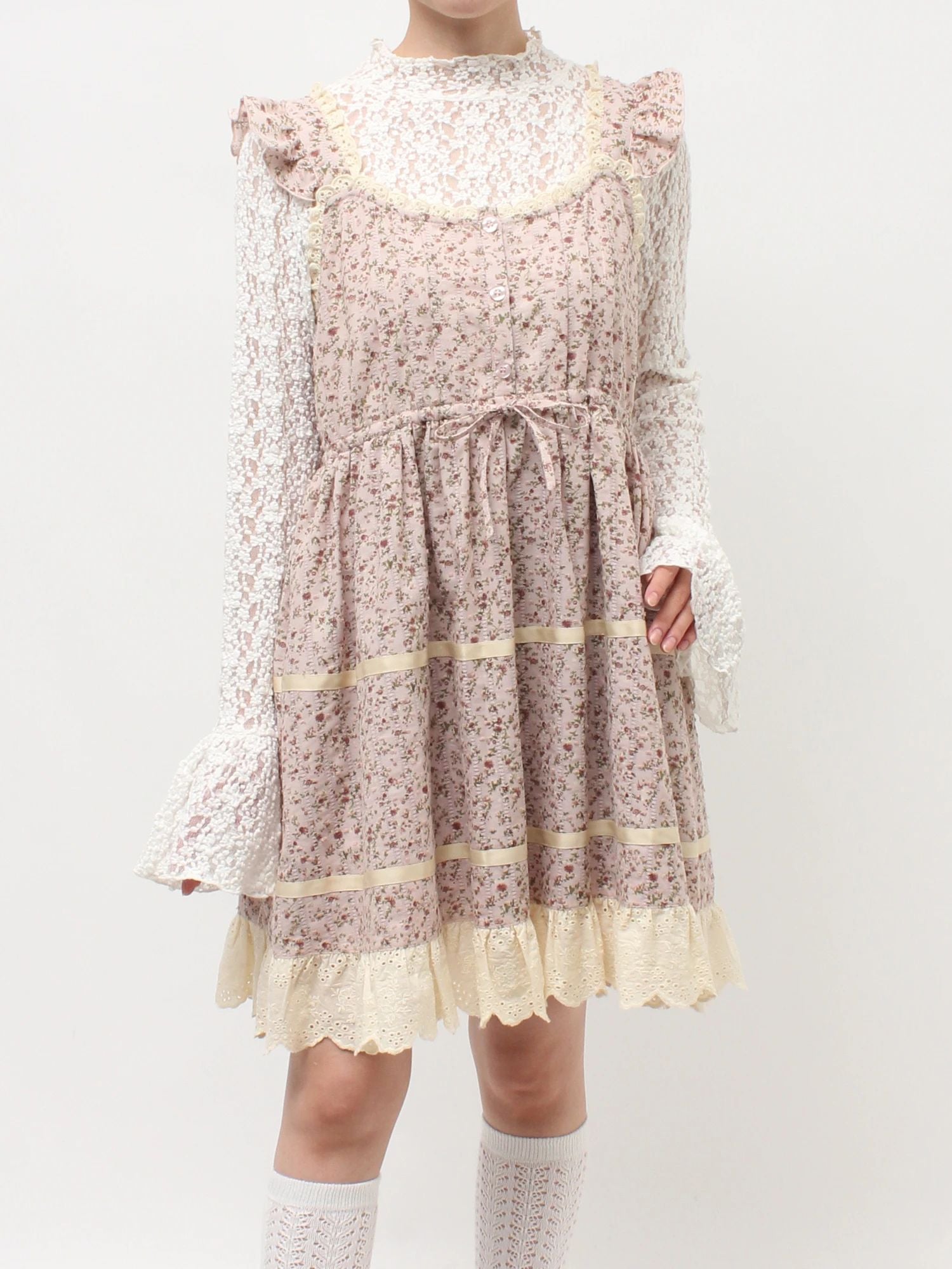 merry jenny｜Petit Flower Flare Mini Dress