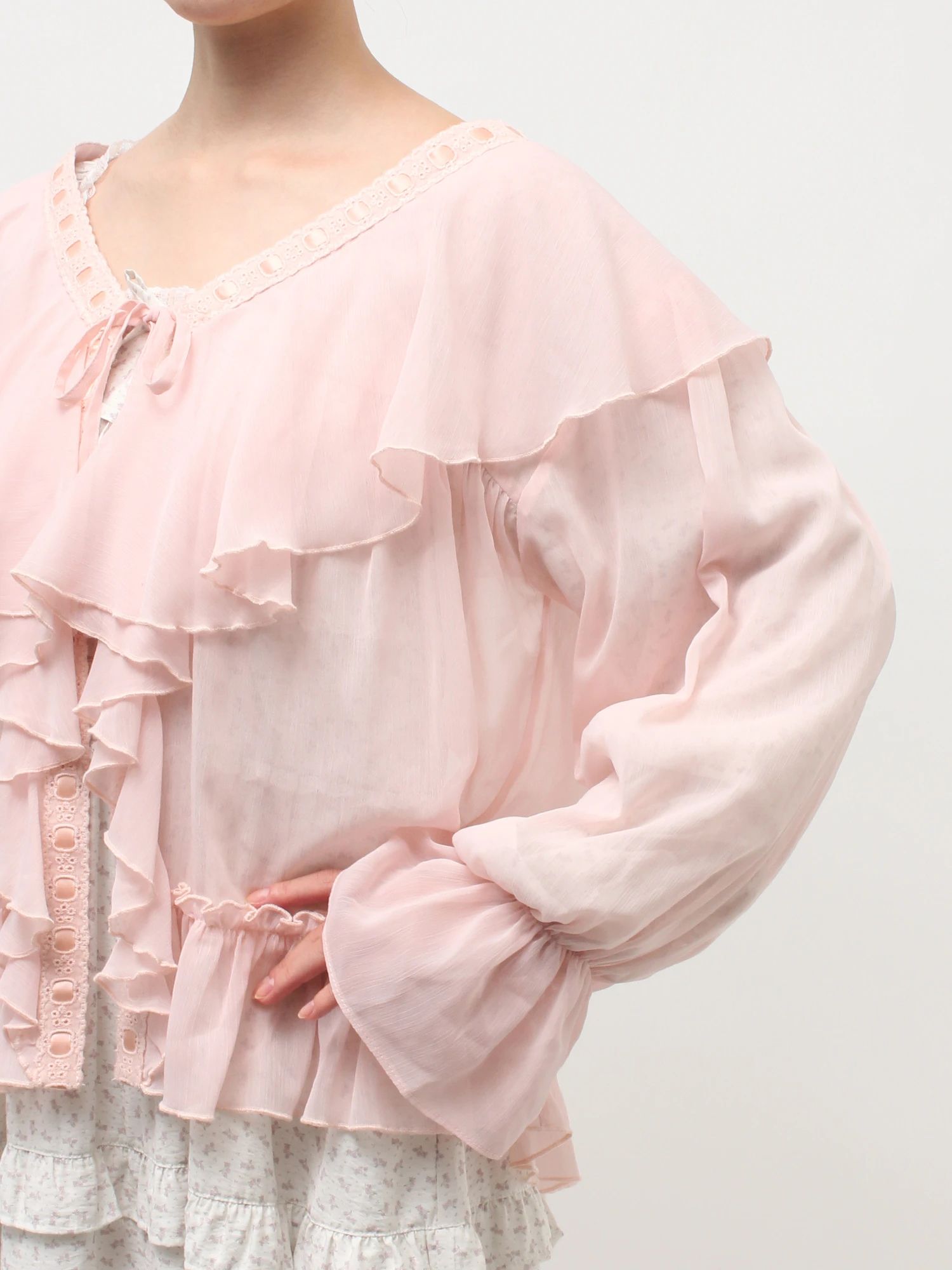 merry jenny｜Sheer Frill Bolero