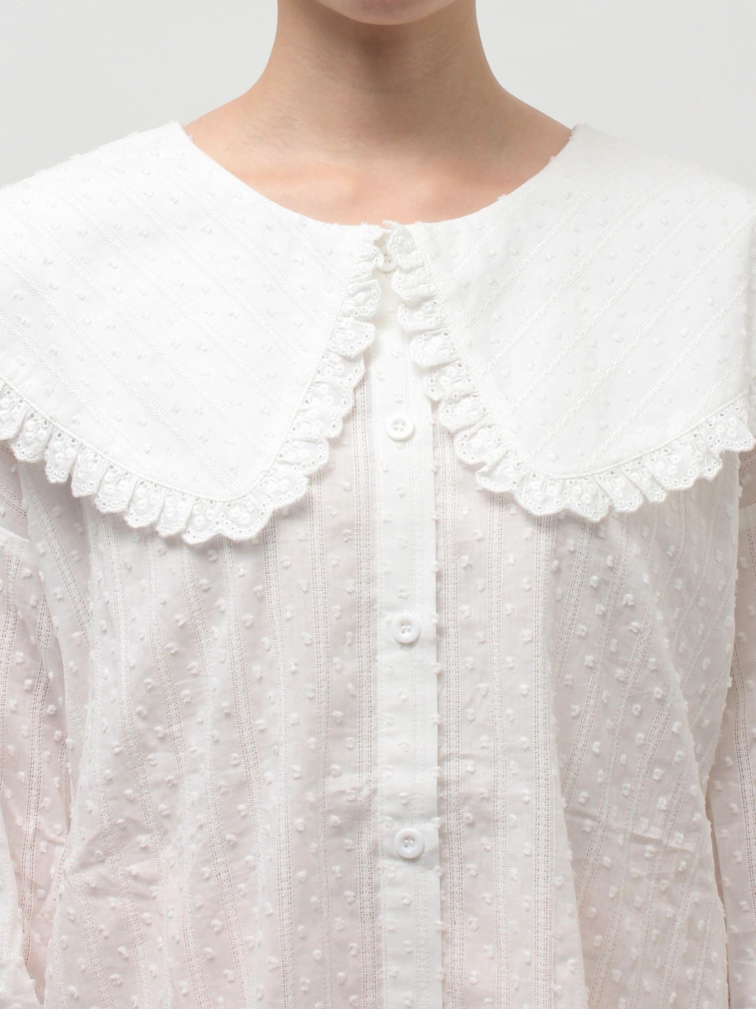 merry jenny｜Dot Lace Frill Collar Blouse
