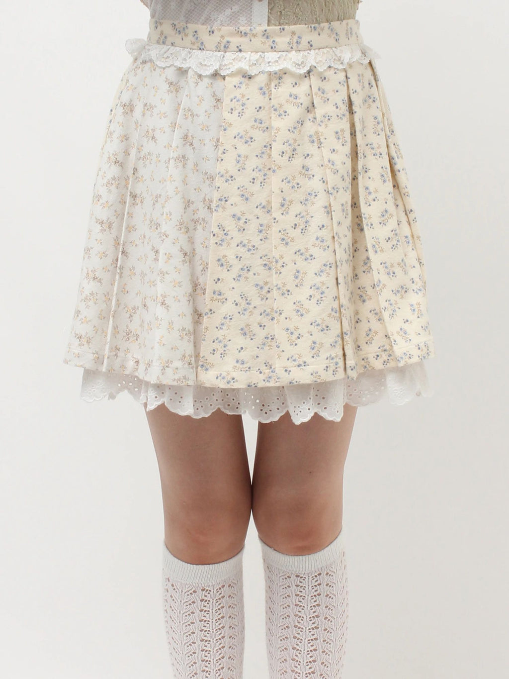merry jenny｜Flower Assorted Pleated Mini Skirt