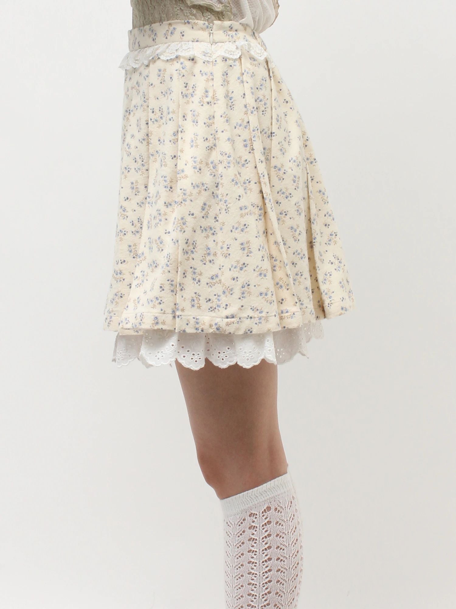 merry jenny｜Flower Assorted Pleated Mini Skirt