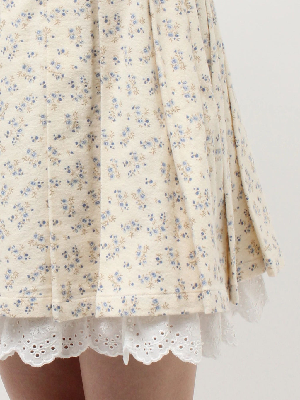 merry jenny｜Flower Assorted Pleated Mini Skirt