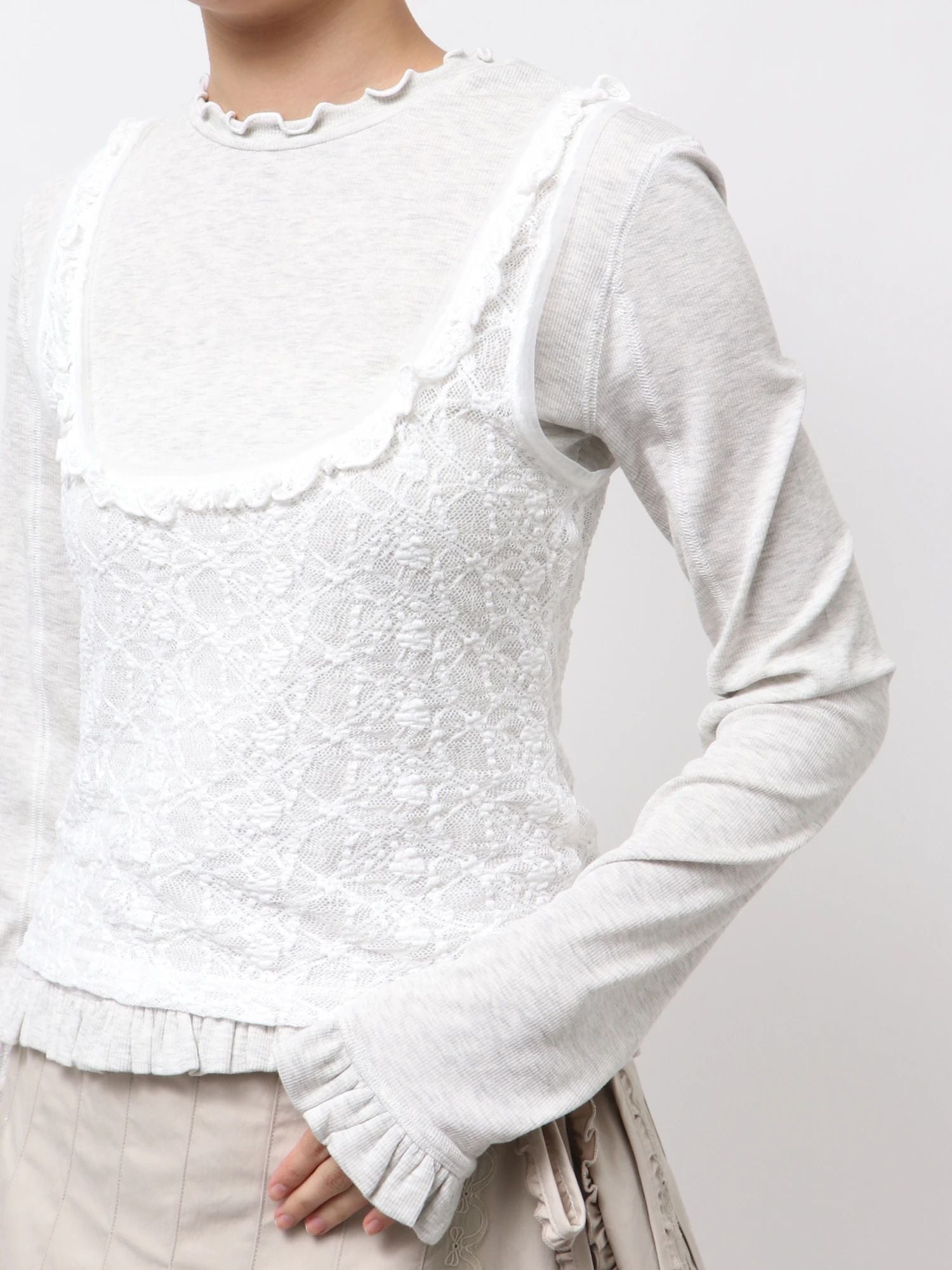 merry jenny｜Lace Layered Long Tee
