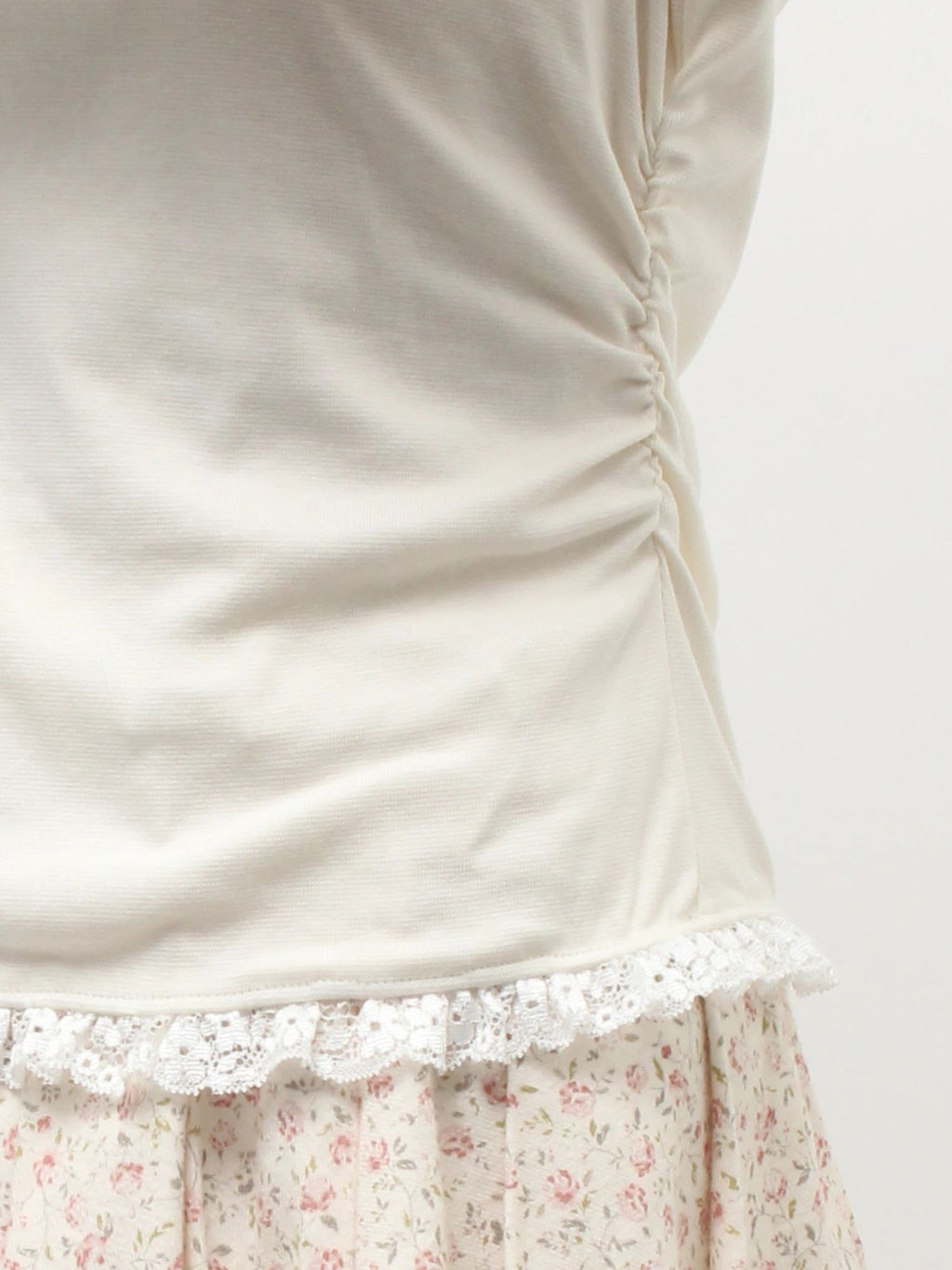 merry jenny｜Frill Decorative Top