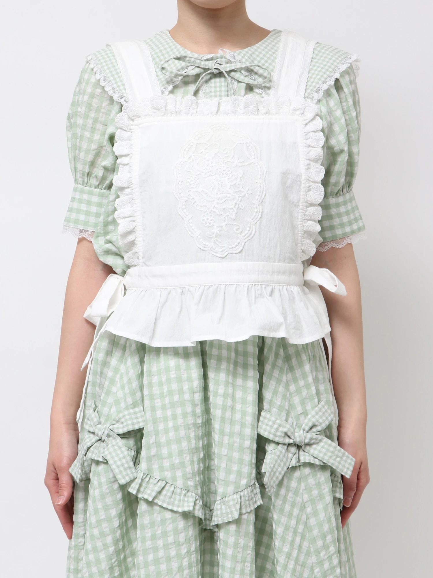 merry jenny｜Lace-Up Appliqué