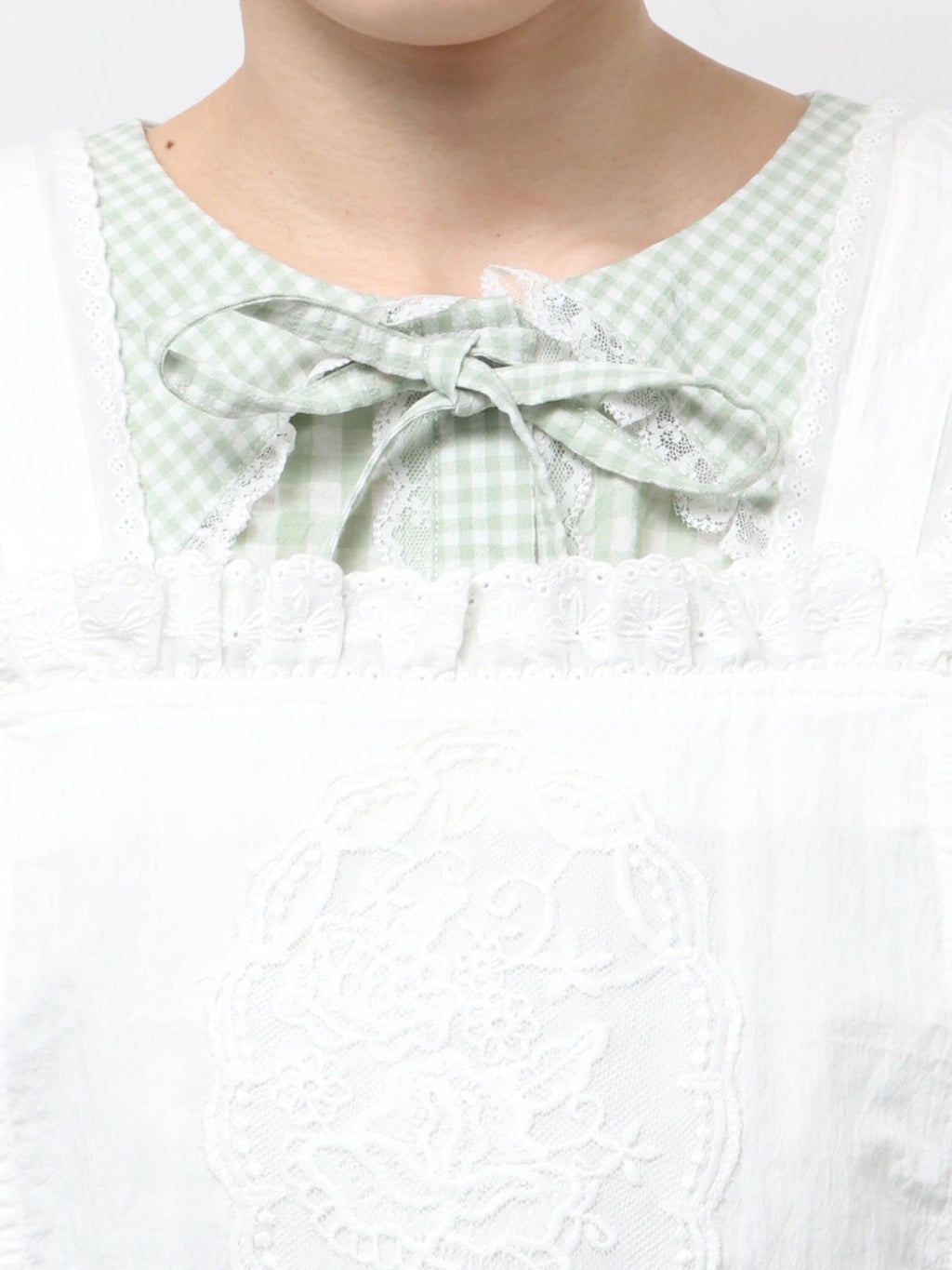 merry jenny｜Lace-Up Appliqué