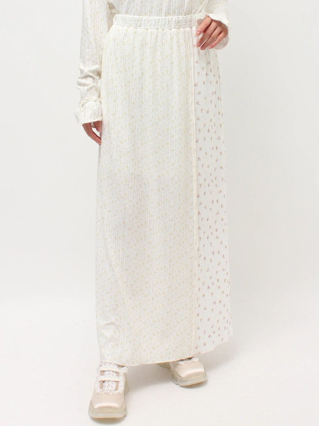 merry jenny｜Mix Flower Mellow Skirt
