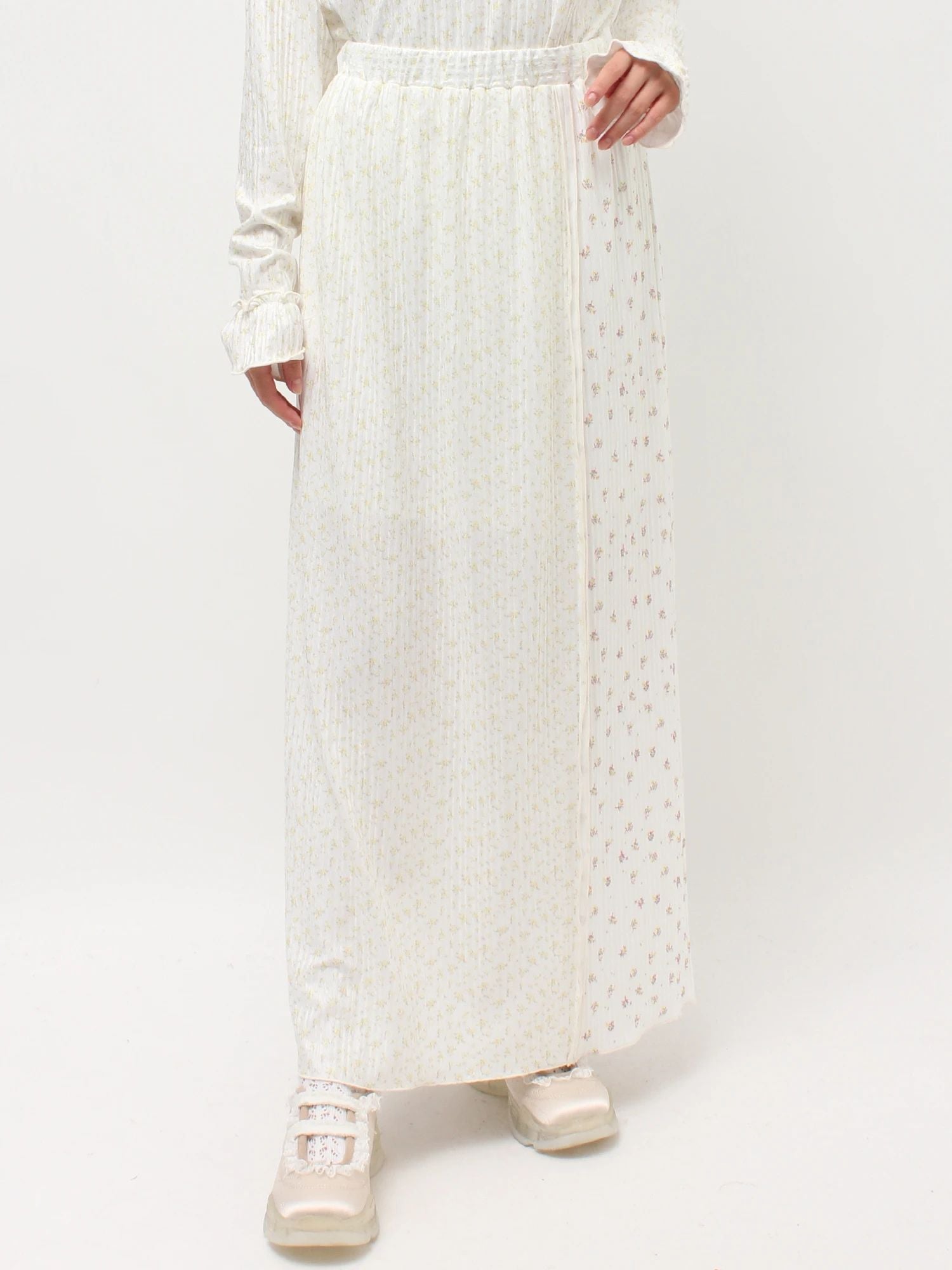 merry jenny｜Mix Flower Mellow Skirt