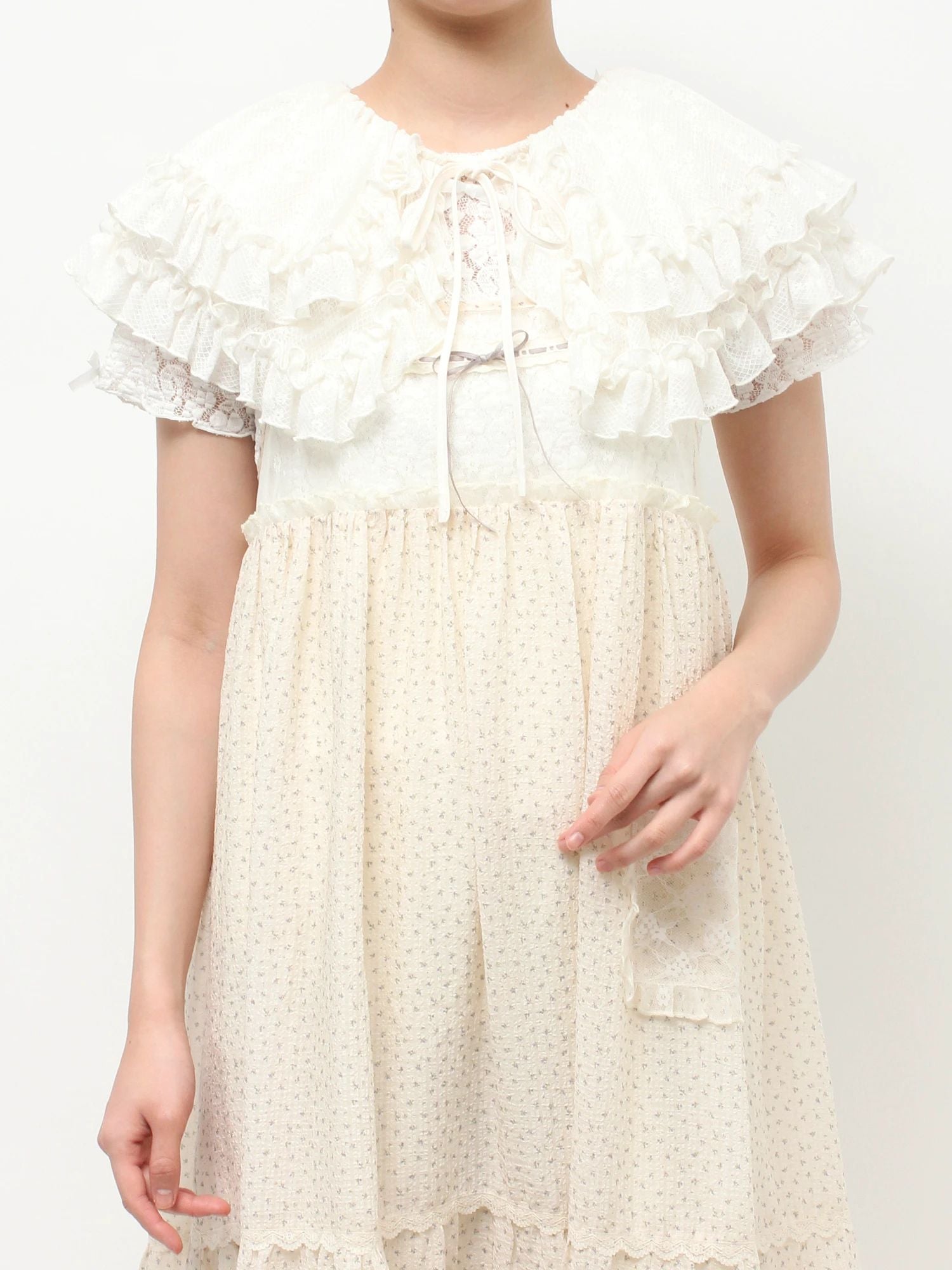 merry jenny｜Flower Frill 2-Way Detachable Collar