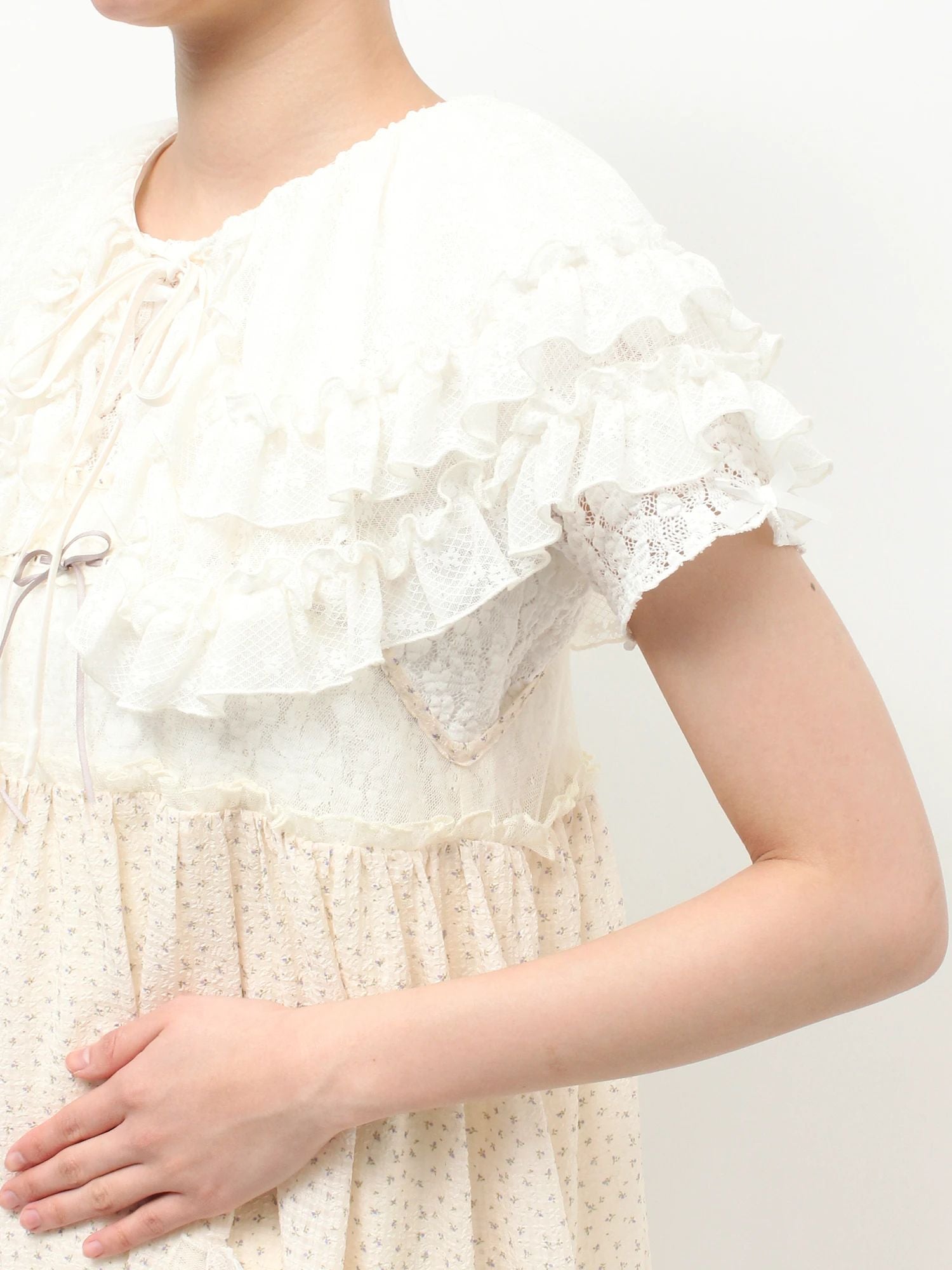 merry jenny｜Flower Frill 2-Way Detachable Collar