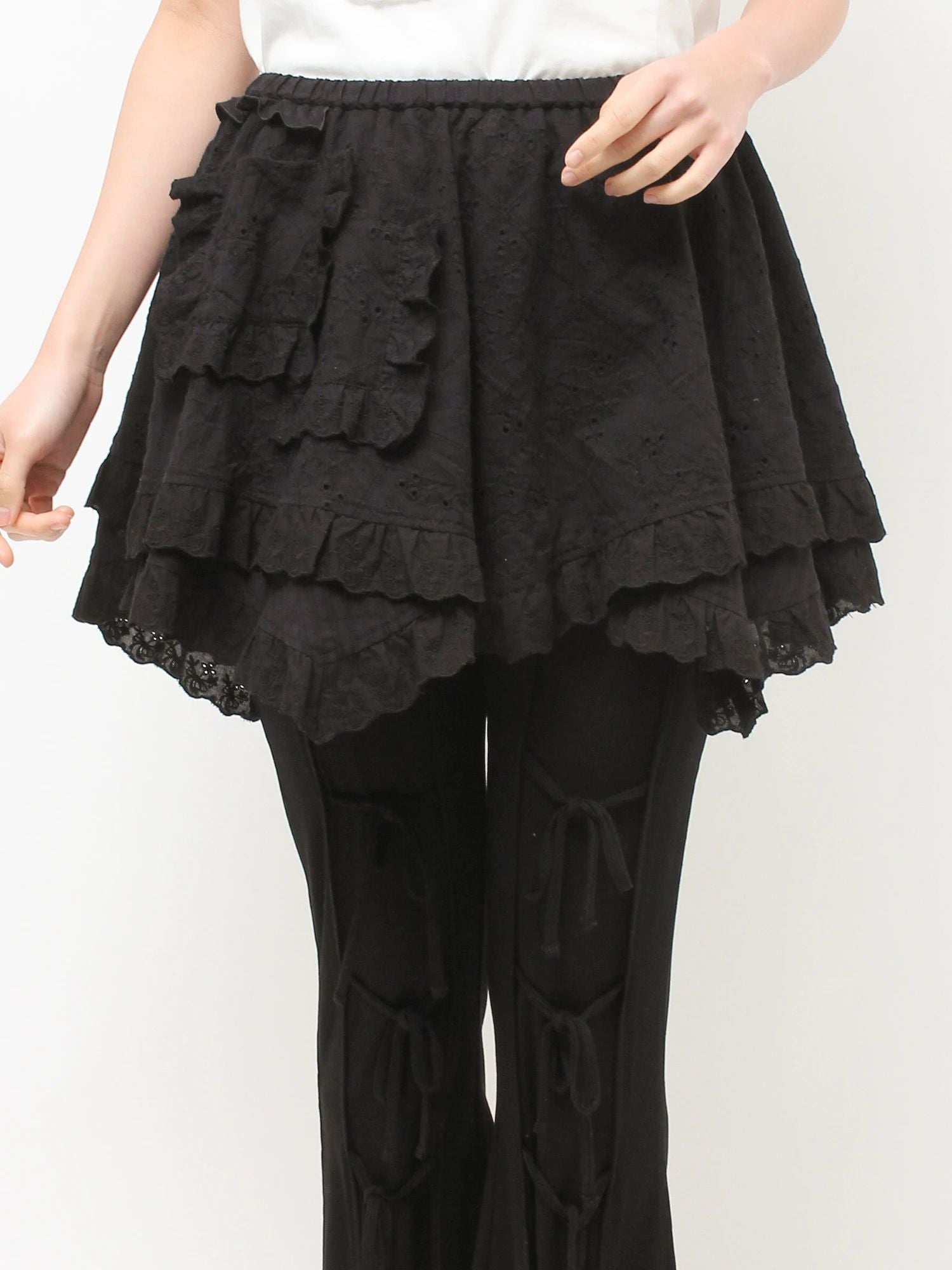 merry jenny｜Lace-Tiered Apron – FILL.