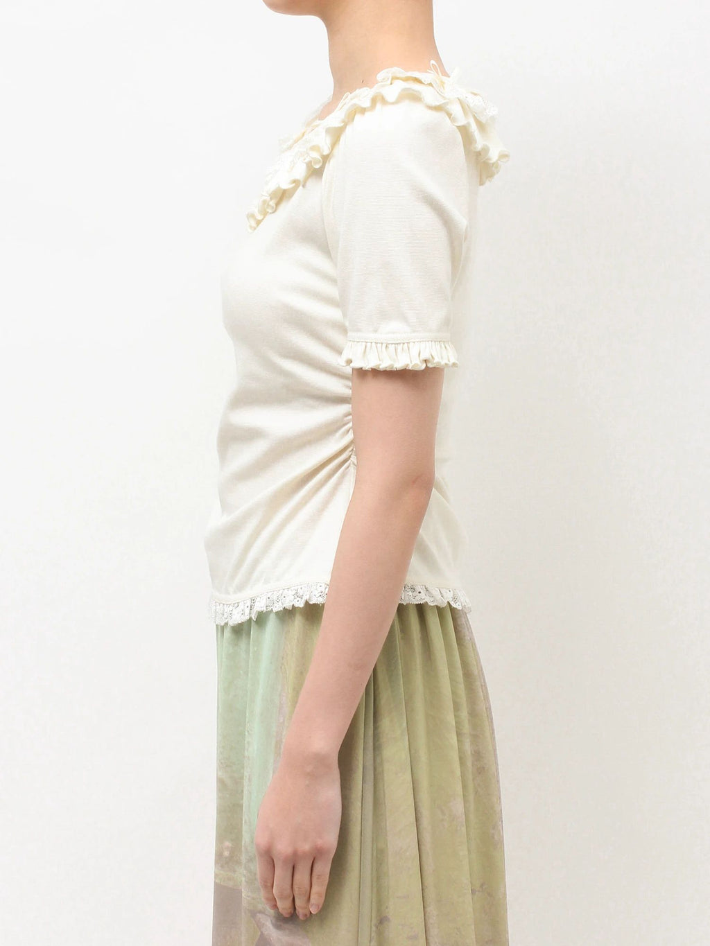 merry jenny｜Short-Sleeved Pullover With Frilled Collar