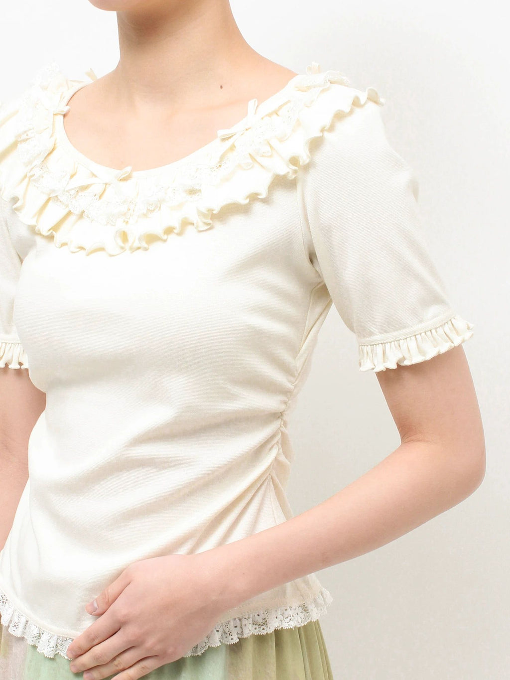 merry jenny｜Short-Sleeved Pullover With Frilled Collar